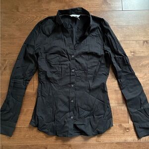 H&M SLIM FIT BUTTON DOWN BLOUSE